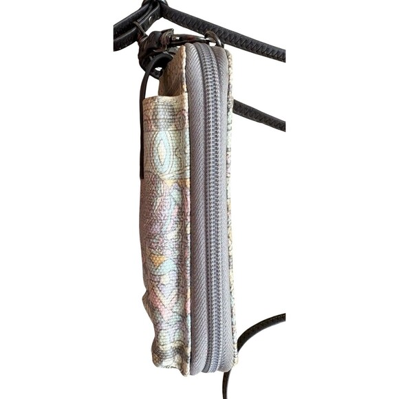 Sakroots Artist Circle Zippered Wallet Crossbody Bag Pastel Coated Canvas - Picture 5 of 10